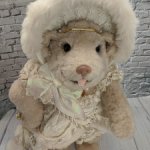 Мишка Фигуристка от Lynn West. 60 см