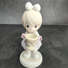 Фарфоровая статуэтка Precious Moments. "Ты для меня номер один!" Фарфоровая статуэтка Precious Moments. "Ты для меня номер один!"