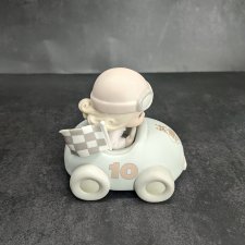 Фарфоровая статуэтка Precious Moments. 1990 год. Фарфоровая статуэтка Precious Moments. 1990 год.