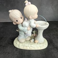Фарфоровая статуэтка Precious Moments. Твоя любовь возвышает! Фарфоровая статуэтка Precious Moments. Твоя любовь возвышает!