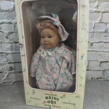 Малышка с длинными волосами от Heidi Ott