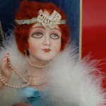 Фарфоровая кукла - половинка. Музыкальная. Шарманка. США