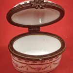 Шкатулка фарфоровая маленькая