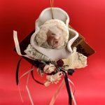 Фарфоровая елочная игрушка Малыш от Georgette Zlomke 1988 год