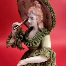 Фарфоровая статуэтка Дама С Зонтом Япония