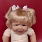 Серьёзная малышка Кайла от Ashton Drake Gallery