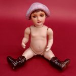 Маленькая фарфоровая кукла по молду Paul Jackson. США