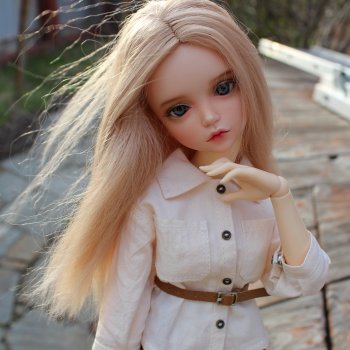 Lonnie на теле Minifee