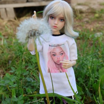 мой Ангел на прогулке