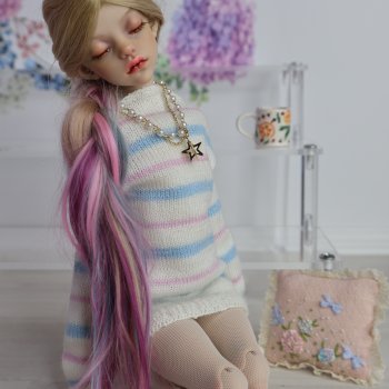 Инит, любимая девочка в коллекции