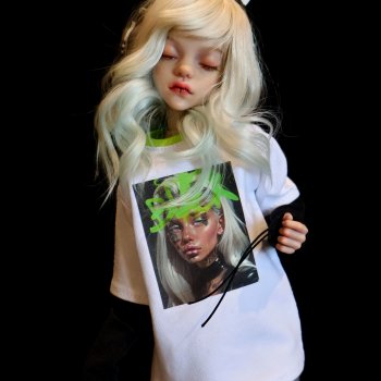 Инит-любитель музыки