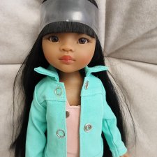 Смугляшка Паола Рейна