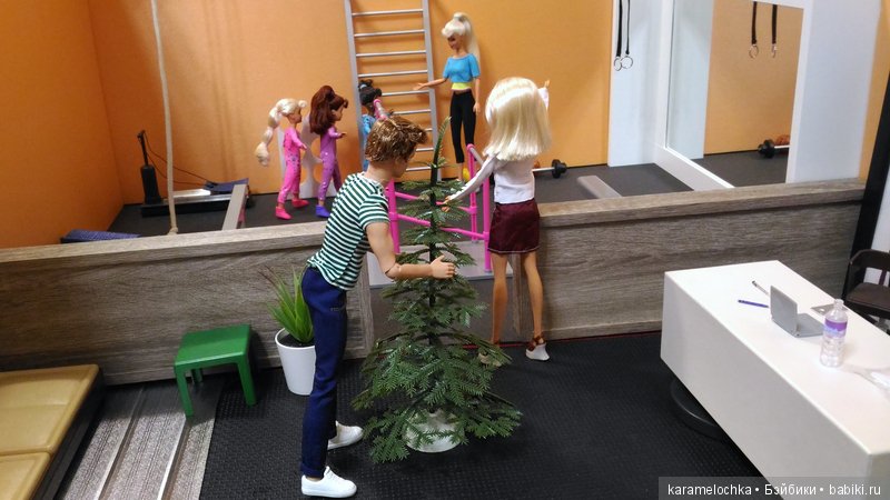 Филипп вернулся с сюрпризом! Украшаем спортзал к Новому Году (фото 5)