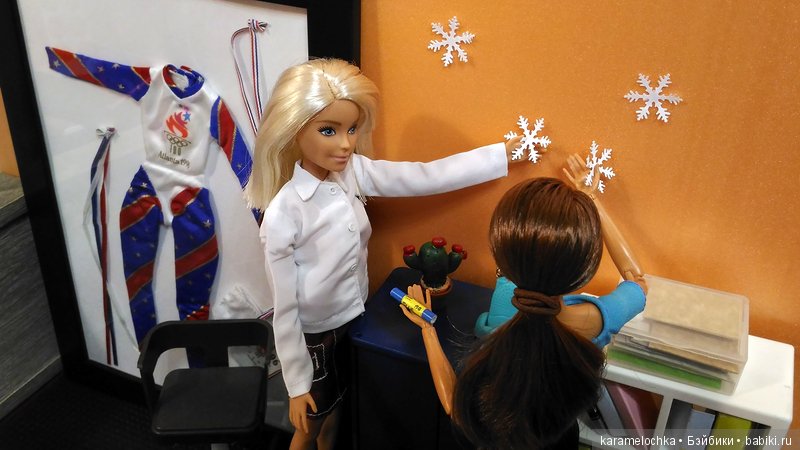 Филипп вернулся с сюрпризом! Украшаем спортзал к Новому Году