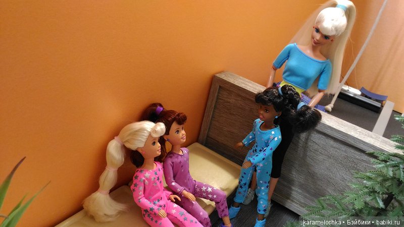 Филипп вернулся с сюрпризом! Украшаем спортзал к Новому Году