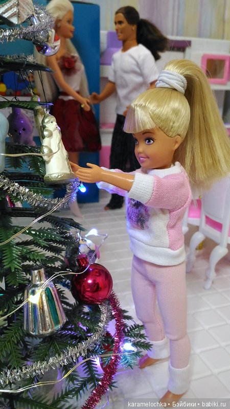 "Мы нарядим елку в праздничный наряд!" - семья Агаты готовится встречать Новый Год