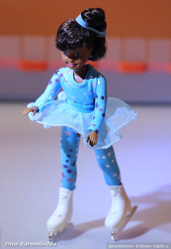 Фигурное катание на катке в спортцентре города Кукловодска (фото 7)