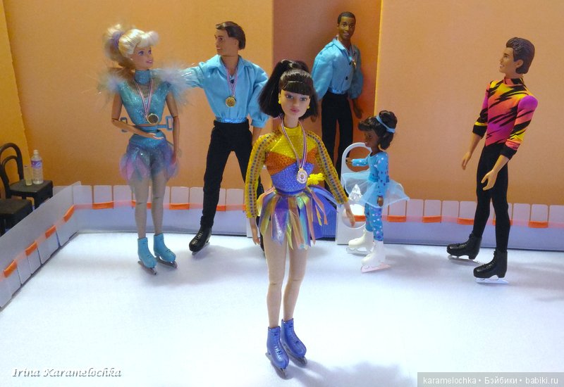 Фигурное катание на катке в спортцентре города Кукловодска