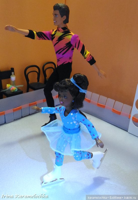 Фигурное катание на катке в спортцентре города Кукловодска