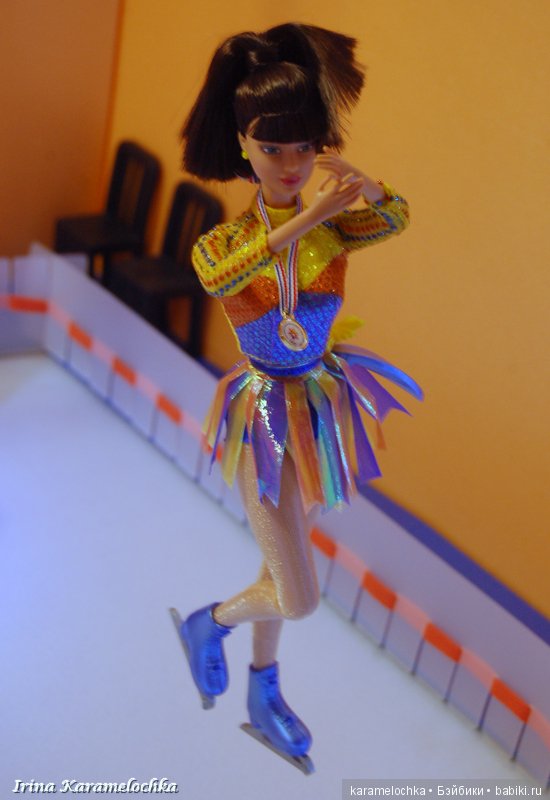 Фигурное катание на катке в спортцентре города Кукловодска