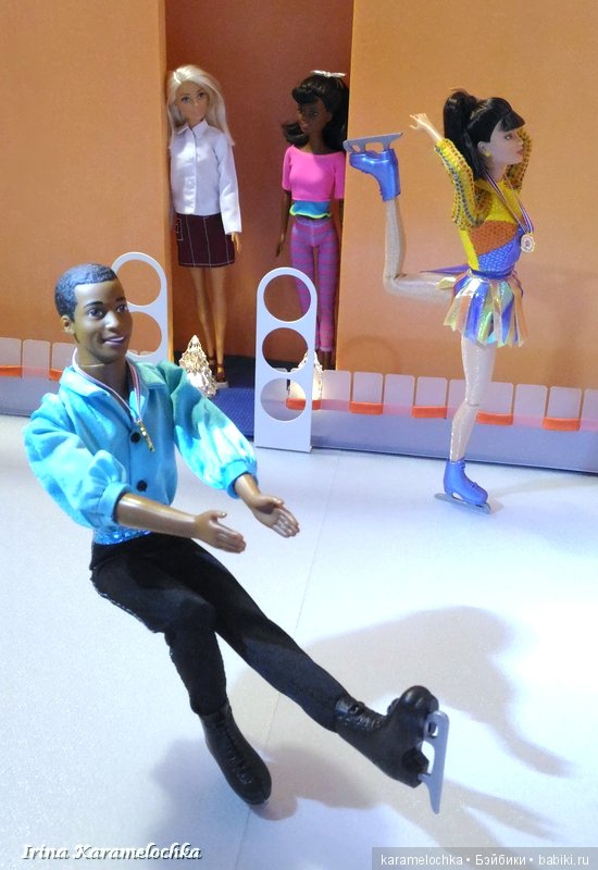 Фигурное катание на катке в спортцентре города Кукловодска (фото 9)