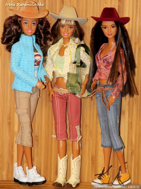 Три девицы под окном обсуждали вечерком, как чудесно было б летом на коне скакать верхом