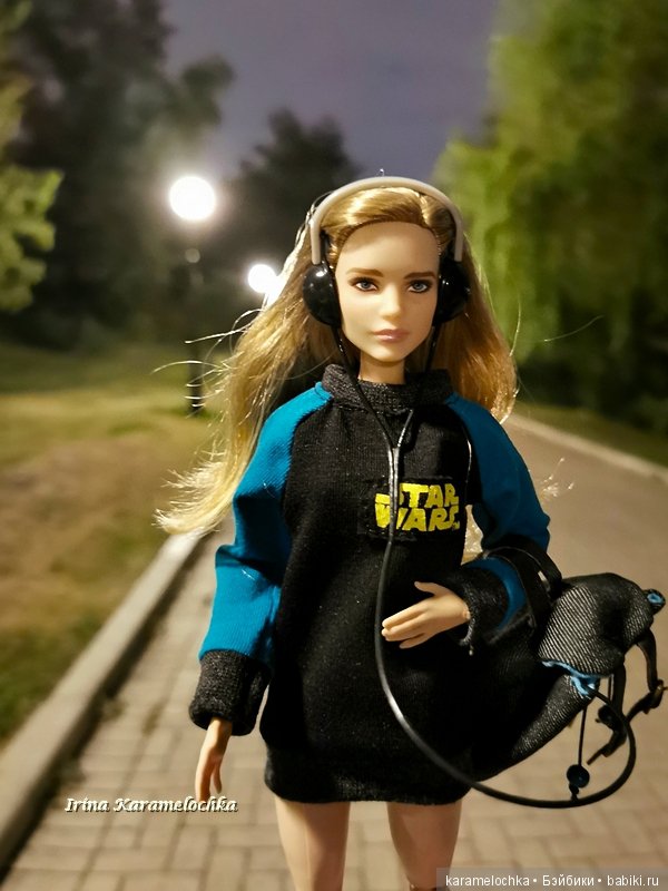 Личная драма. Часть 1. Девочка с плеером, вечером