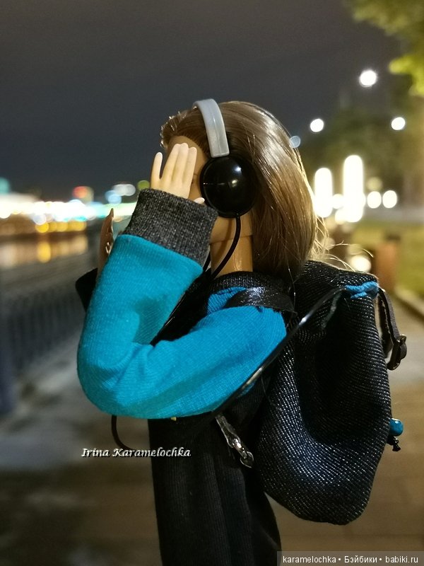 Личная драма. Часть 1. Девочка с плеером, вечером