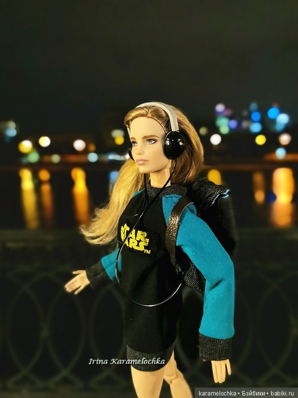 Личная драма. Часть 1. Девочка с плеером, вечером