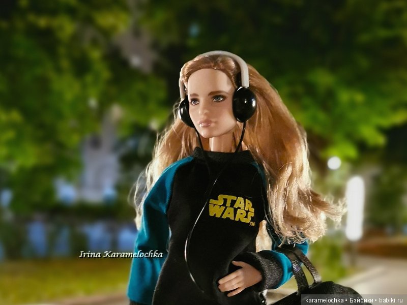 Личная драма. Часть 1. Девочка с плеером, вечером