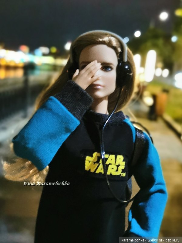 Личная драма. Часть 1. Девочка с плеером, вечером