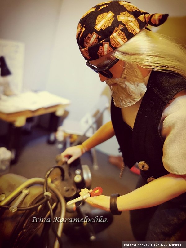 Старый байкер и его мечты о небе