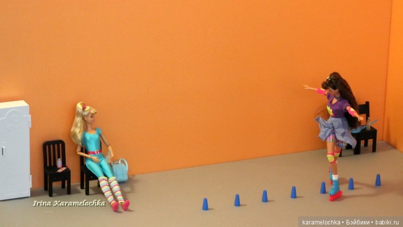 Фристайл-слалом на роликовых коньках