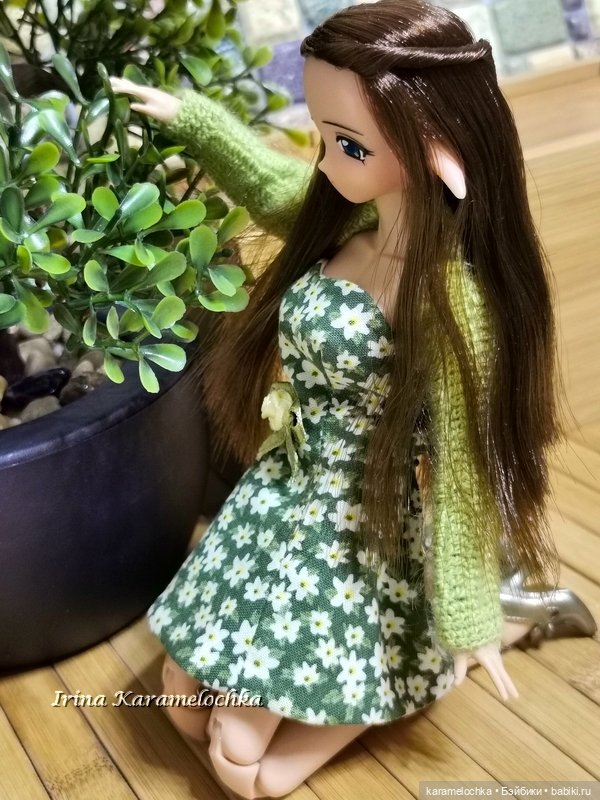 Эльфийка и весьма необычное, чтобы считаться домашним питомцем, существо (фото 9)