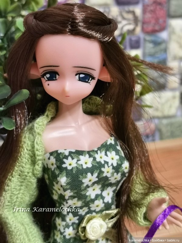 Эльфийка и весьма необычное, чтобы считаться домашним питомцем, существо (фото 7)