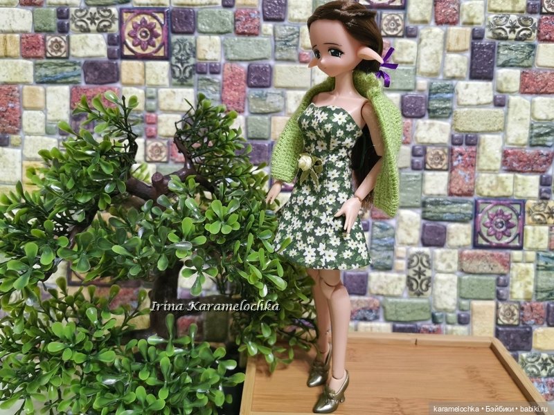 Эльфийка и весьма необычное, чтобы считаться домашним питомцем, существо (фото 3)