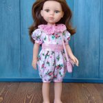 Комбинезон для кукол Паола Рейна 32 см, цвет розовый принт