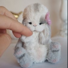 Оливия🐰🌸🌸🌸