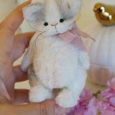 Весенний привет от комочка