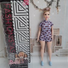 Барби пышка  Fashionistas Doll 75 Lavendar Kiss в  идеальном состоянии.