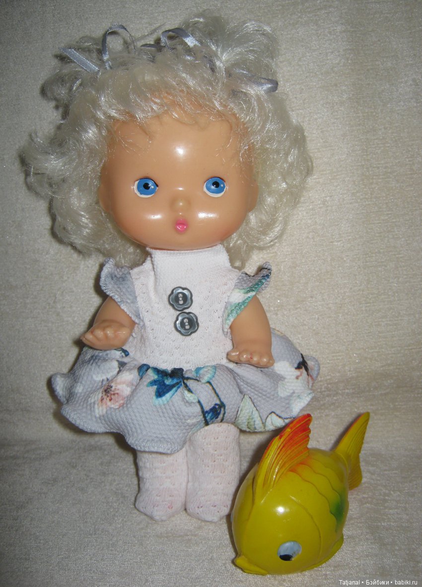 Незнакомая девочка с нарисованными глазами (фото 2)