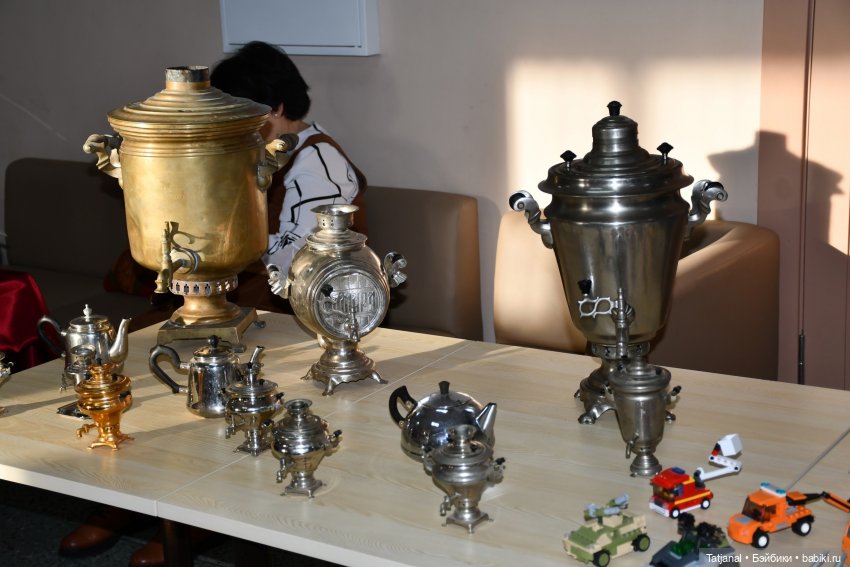 IV городской фестиваль коллекционирования. Часть про нумизматов, самовары, фотоаппараты и т.д