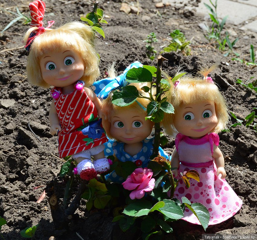 Авторские куклы тоже любят новые наряды. Или куклы Elisabeth Lindner на природе