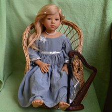 Девочка с арфой. Michelina от Elisabeth Lindner