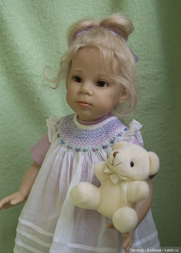 Кира, Элизабет Линднер, Elisabeth Lindner