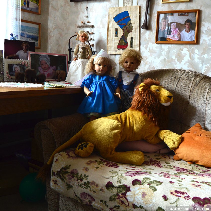В тесноте, да не в обиде. Как куклы живут в нашей квартире