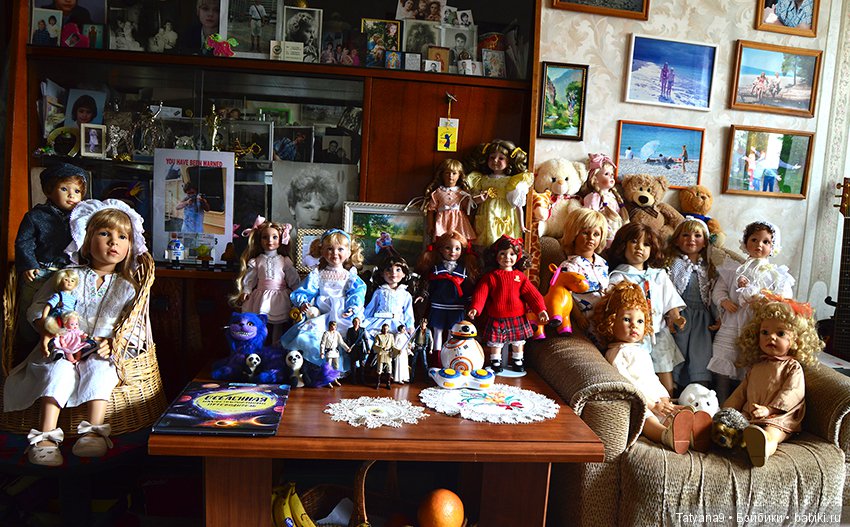 В тесноте, да не в обиде. Как куклы живут в нашей квартире