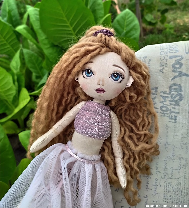 Кукла, которая вдохновила мою дочку на шитье | Бэйбики Кукла, которая вдохновила мою дочку на шитье (фото 9)