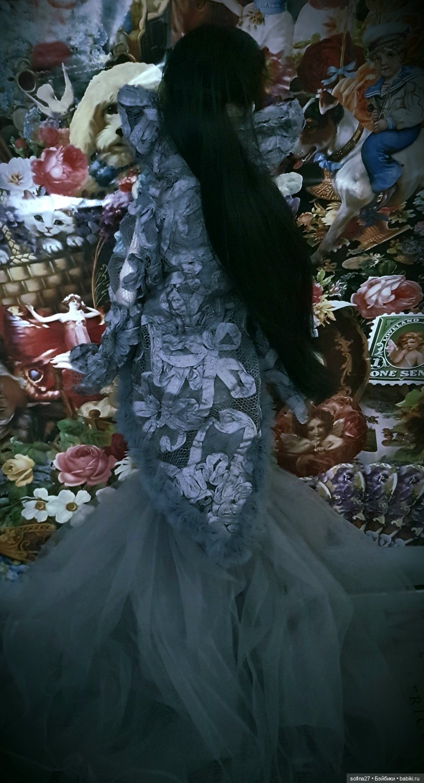 Парнилла и Эванджелин Гэстли - такие разные кузины (фото 5)