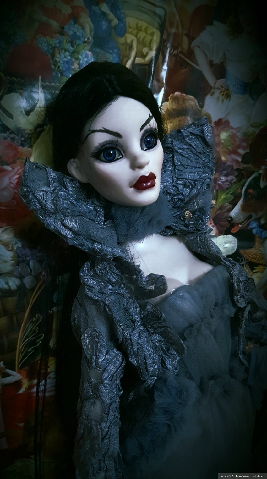 Парнилла и Эванджелин Гэстли - такие разные кузины (фото 9)